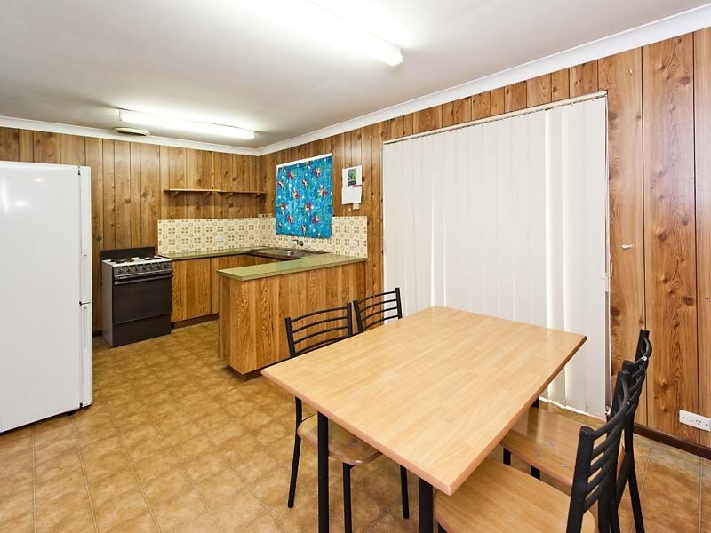 72A Spring Road, Thornlie WA 6108