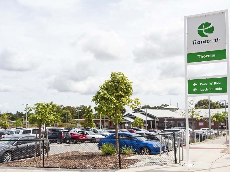 72A Spring Road, Thornlie WA 6108