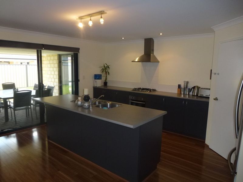 42 Ramorine Turn, Southern River WA 6110