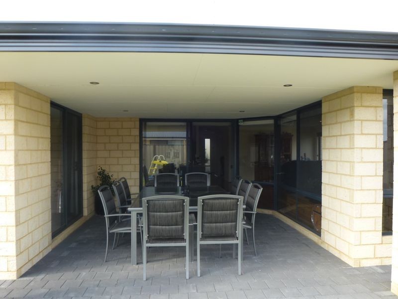 42 Ramorine Turn, Southern River WA 6110