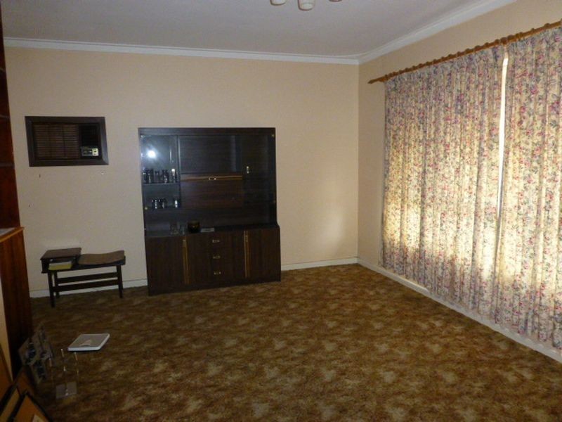 13 Earls Court, Thornlie WA 6108