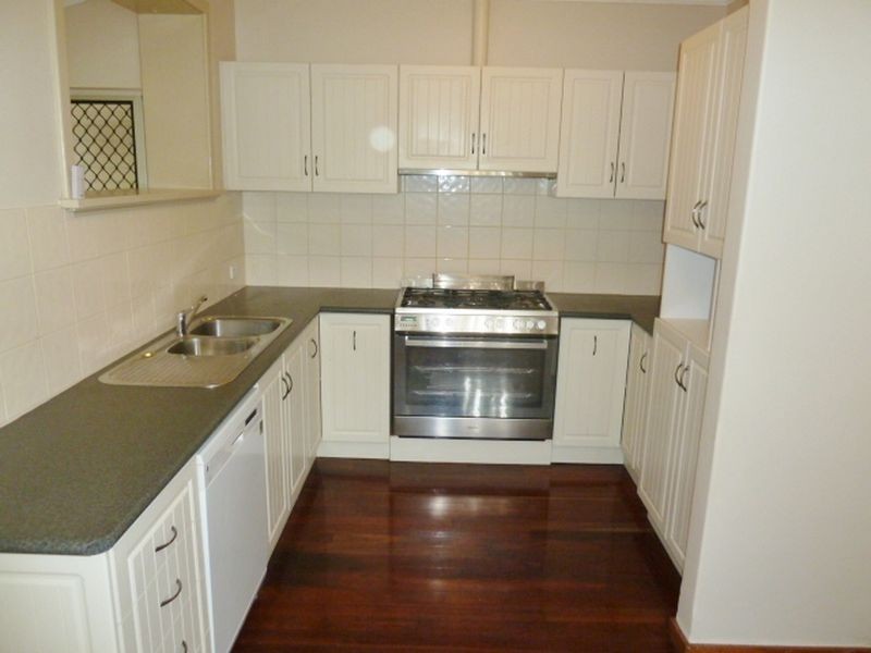 3 Lorenzo Street, Thornlie WA 6108