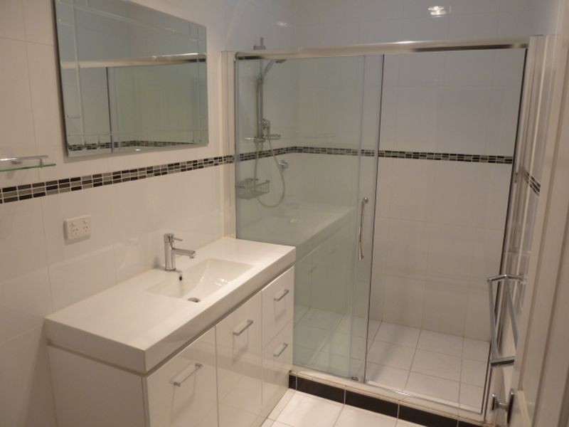 3 Lorenzo Street, Thornlie WA 6108