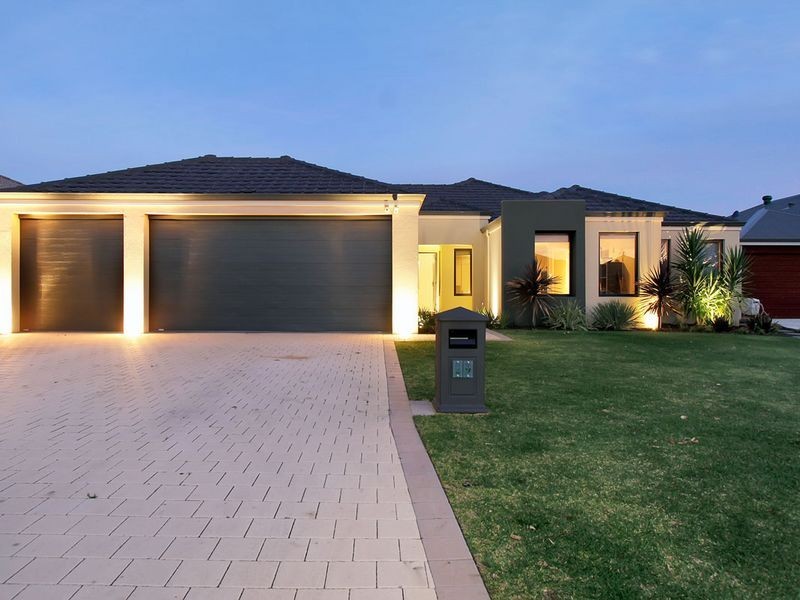 29 Yellowwood Avenue, Piara Waters WA 6112