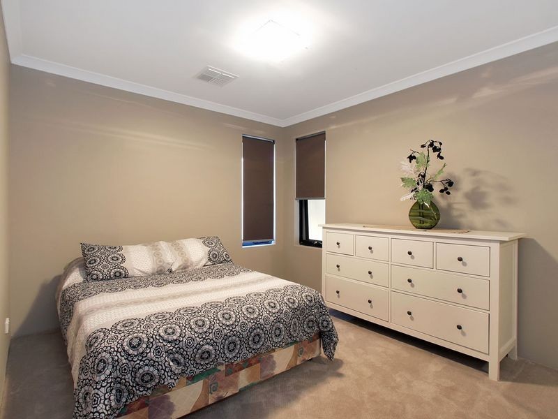 29 Yellowwood Avenue, Piara Waters WA 6112