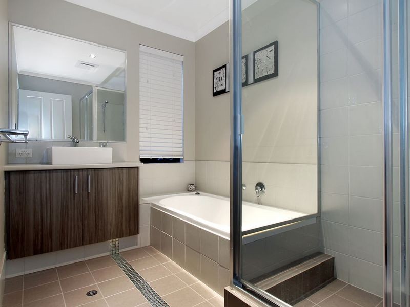 29 Yellowwood Avenue, Piara Waters WA 6112