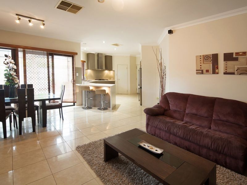 4 Prior Close, Canning Vale WA 6155