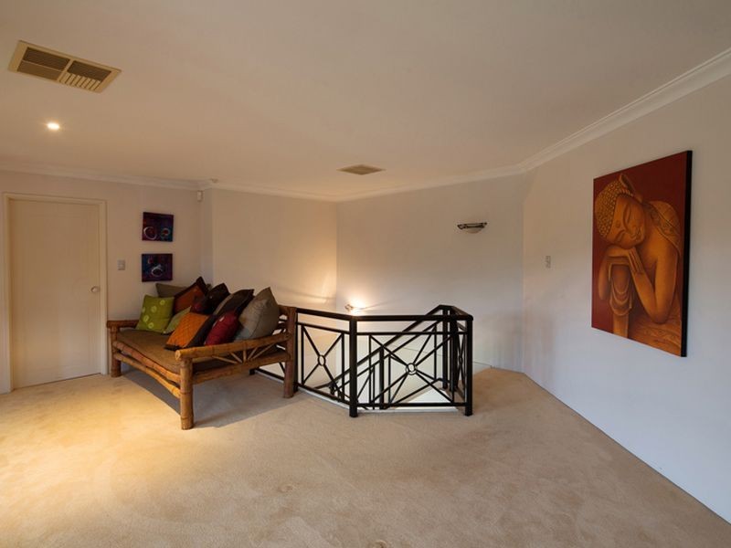 4 Prior Close, Canning Vale WA 6155