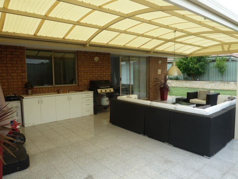 1 Pilot Road, Huntingdale WA 6110