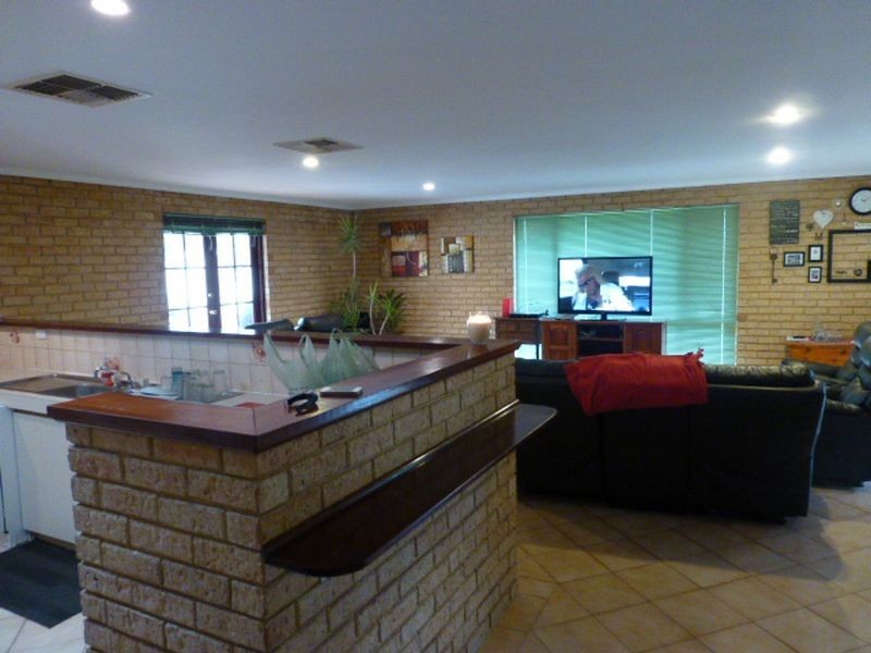 142 Station Street, Martin WA 6110