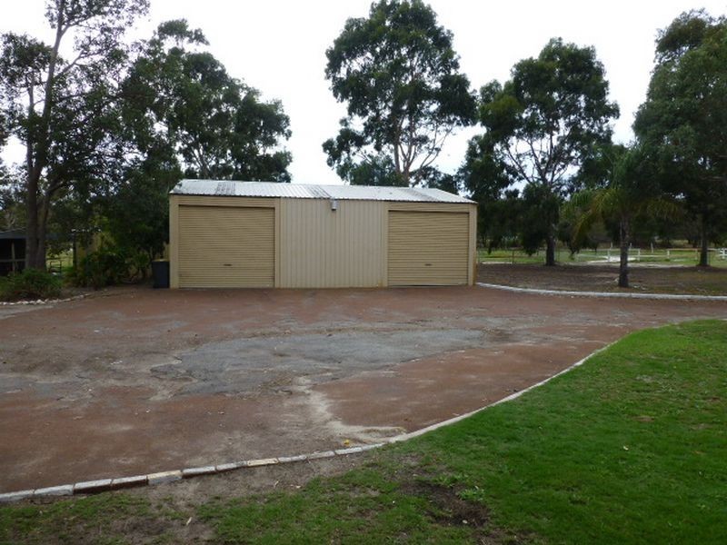 142 Station Street, Martin WA 6110