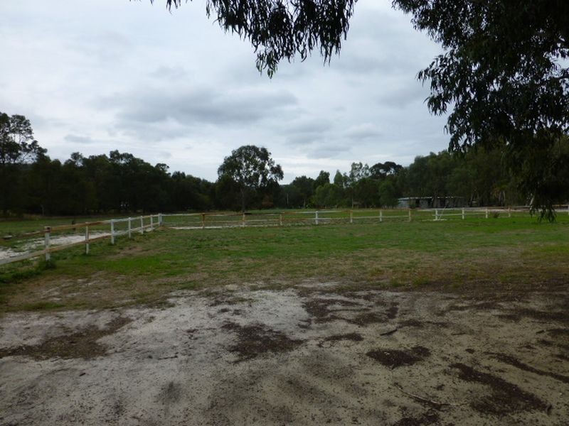 142 Station Street, Martin WA 6110