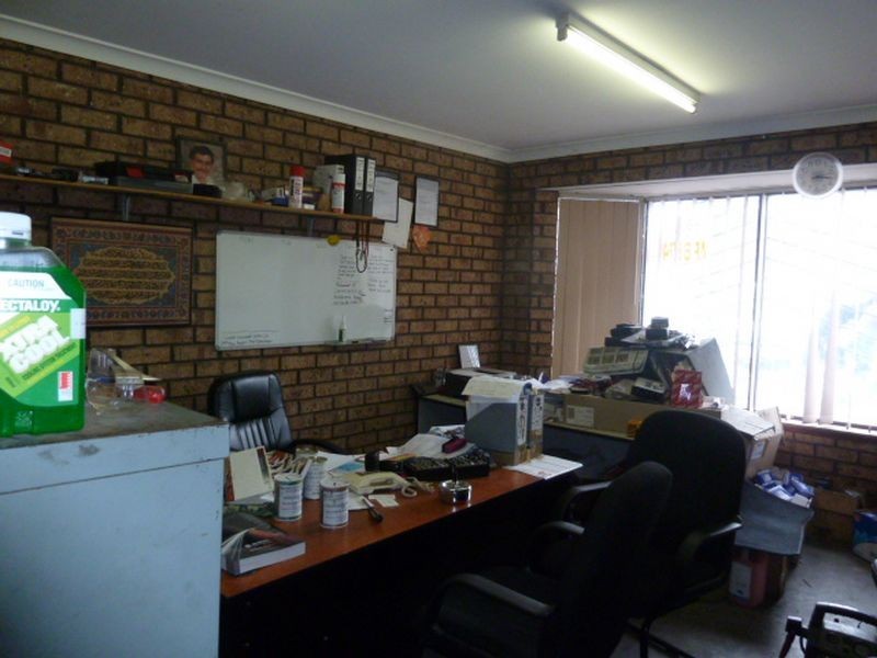 15B Jade Street, Maddington WA 6109