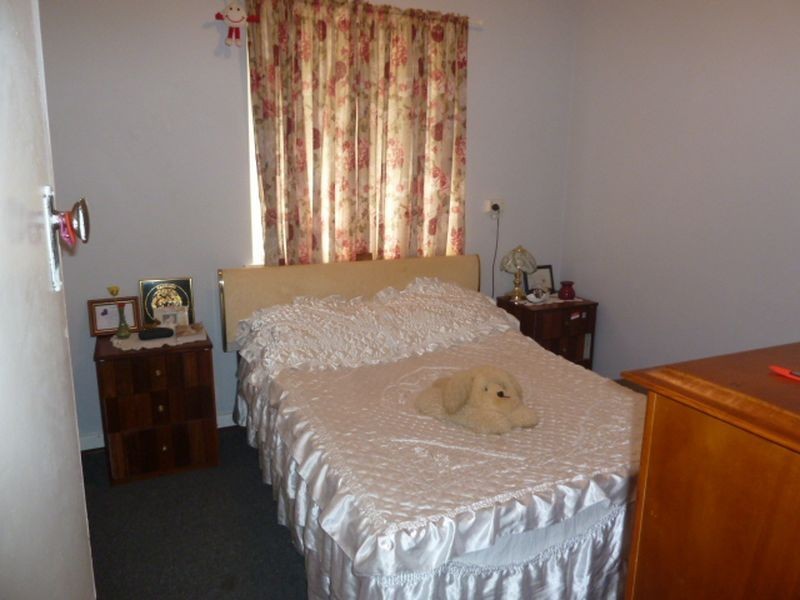 10 Berehaven Avenue, Thornlie WA 6108