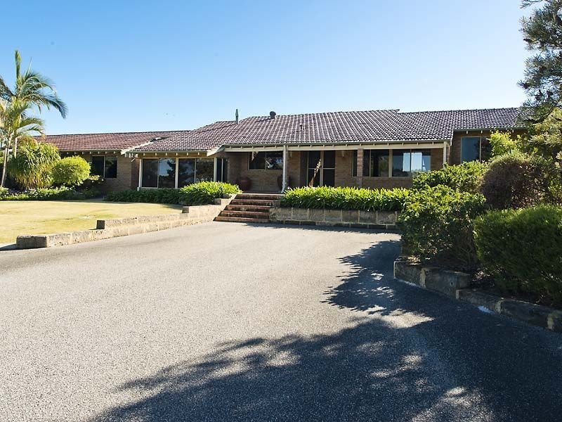 3 Protea Place, Canning Vale WA 6155