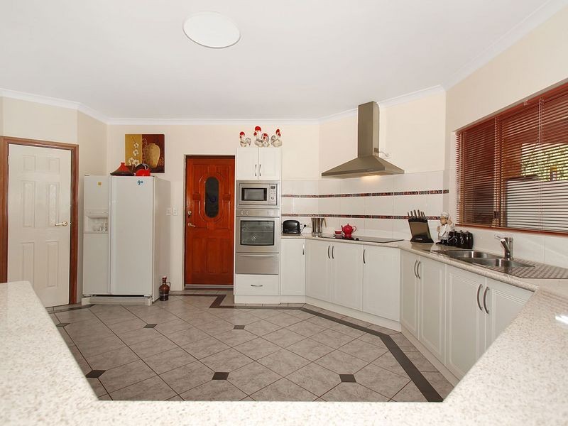 6 Surflin Court, Casuarina WA 6167