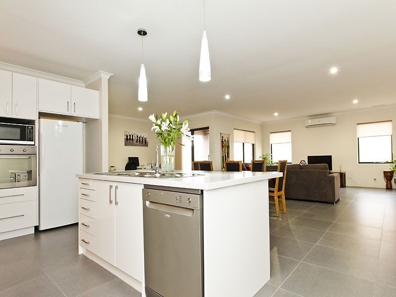 24A Palmerston Street, St James WA 6102