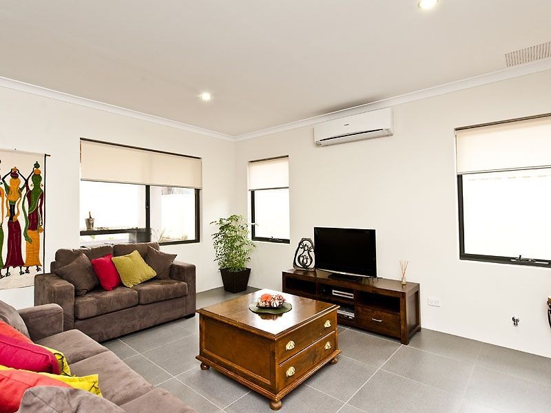 24A Palmerston Street, St James WA 6102