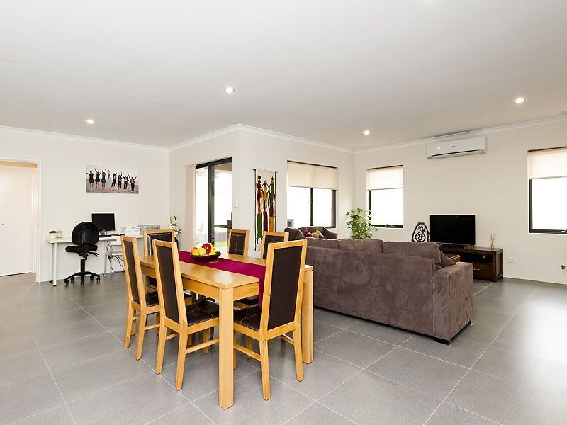 24A Palmerston Street, St James WA 6102