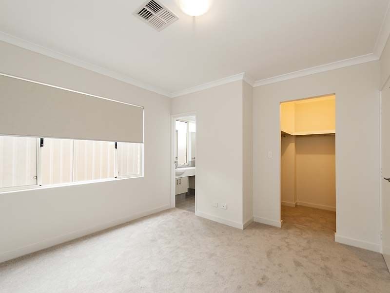 8A Abbott Way, Wilson WA 6107