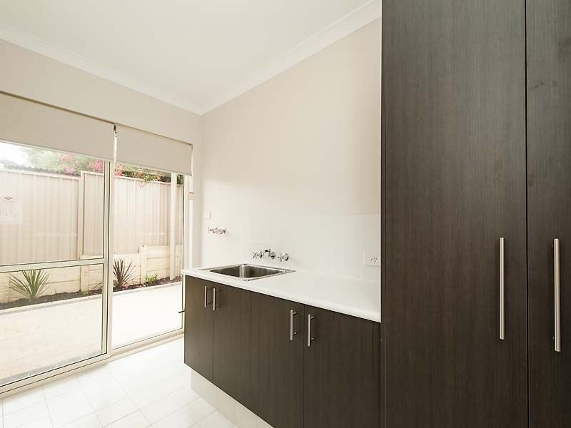 8A Abbott Way, Wilson WA 6107