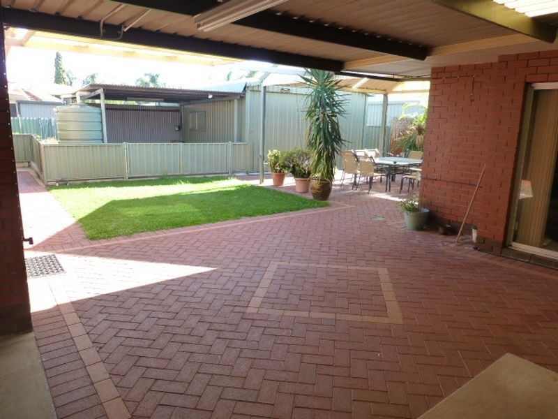 9 Pembury Road, Thornlie WA 6108
