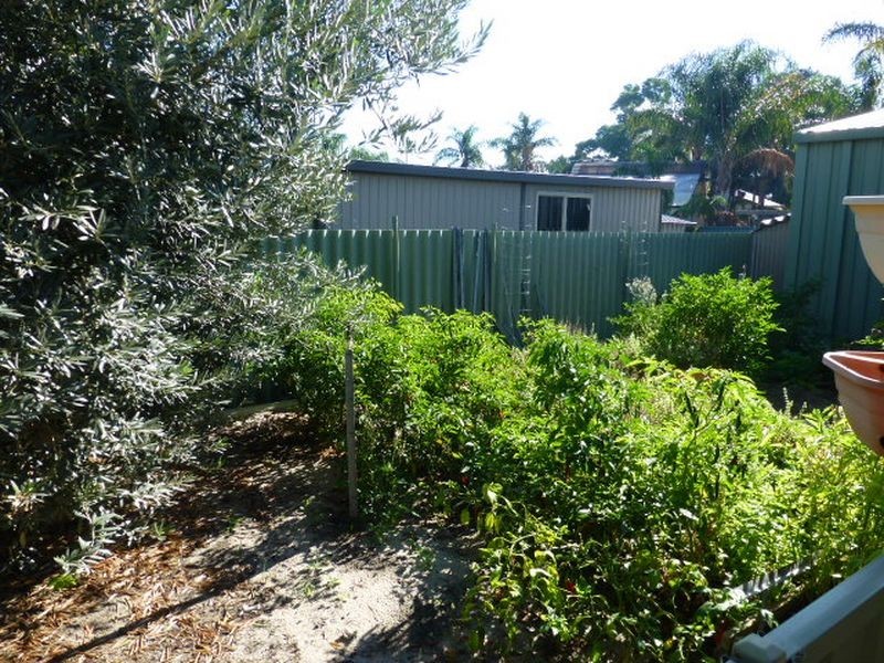 9 Pembury Road, Thornlie WA 6108