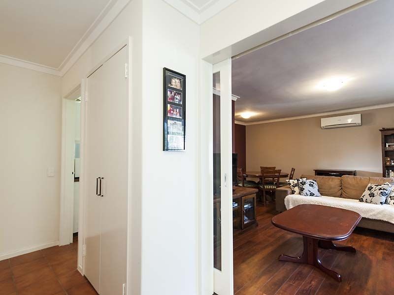 10 Farringdon Way, Huntingdale WA 6110