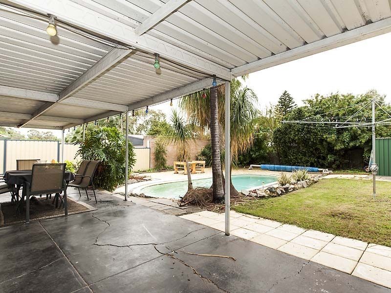 10 Farringdon Way, Huntingdale WA 6110