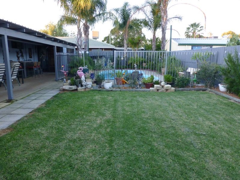 21 Nardoo Way, Maddington WA 6109