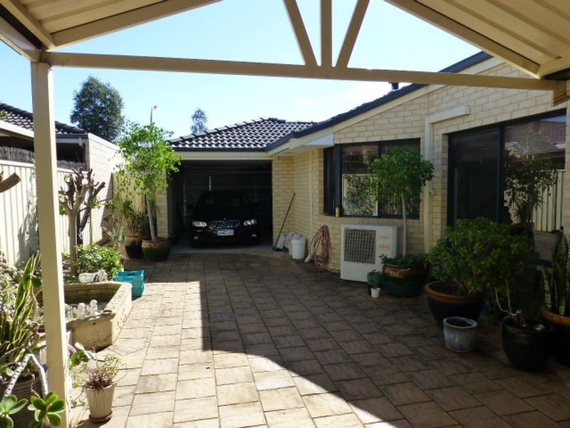 5 Jenkins Lane, Langford WA 6147