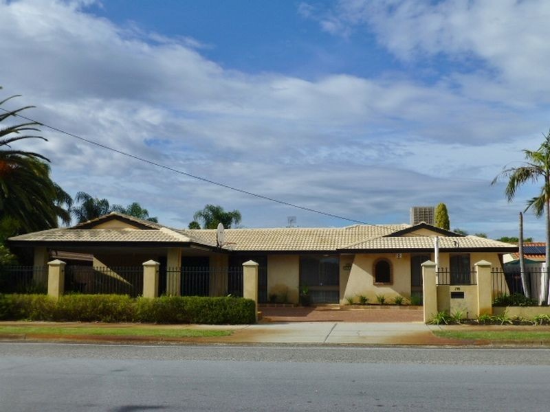 170 Berehaven Avenue, Thornlie WA 6108