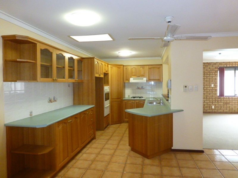 170 Berehaven Avenue, Thornlie WA 6108