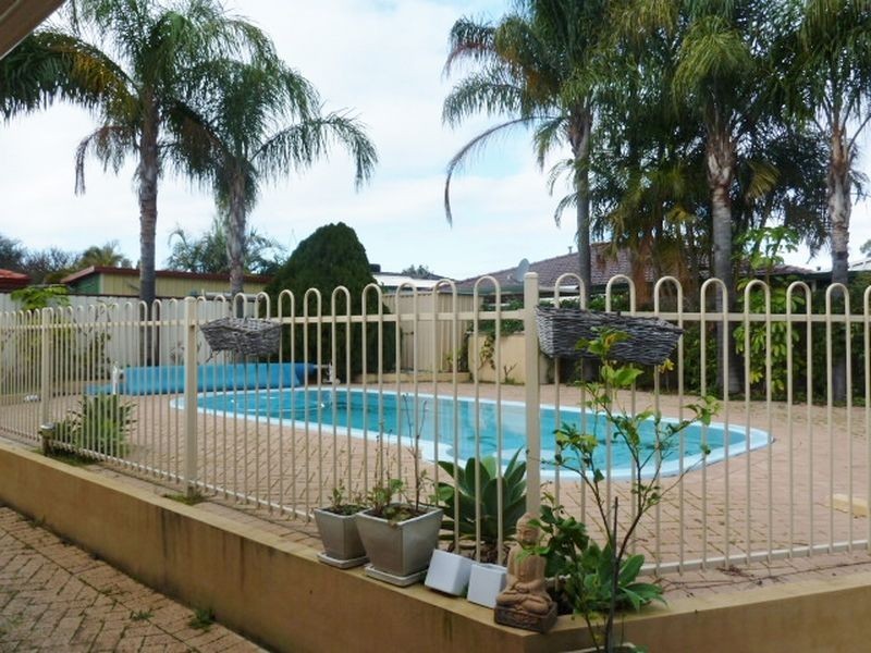 23 Forest Crescent, Thornlie WA 6108