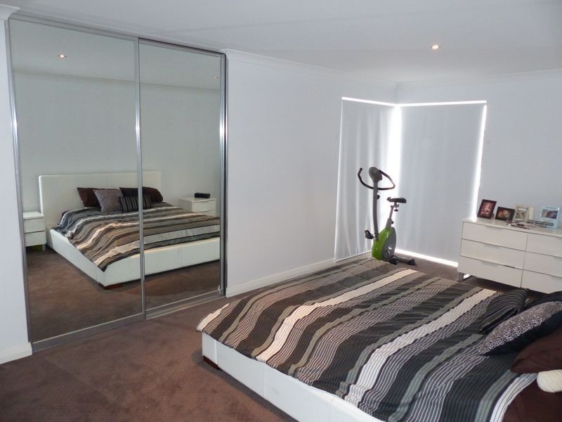 31 Philadelphia Pde, Canning Vale WA 6155