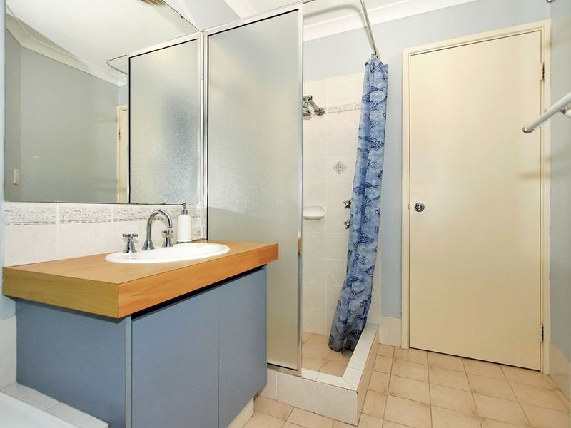 4 Orchid Pass, Thornlie WA 6108