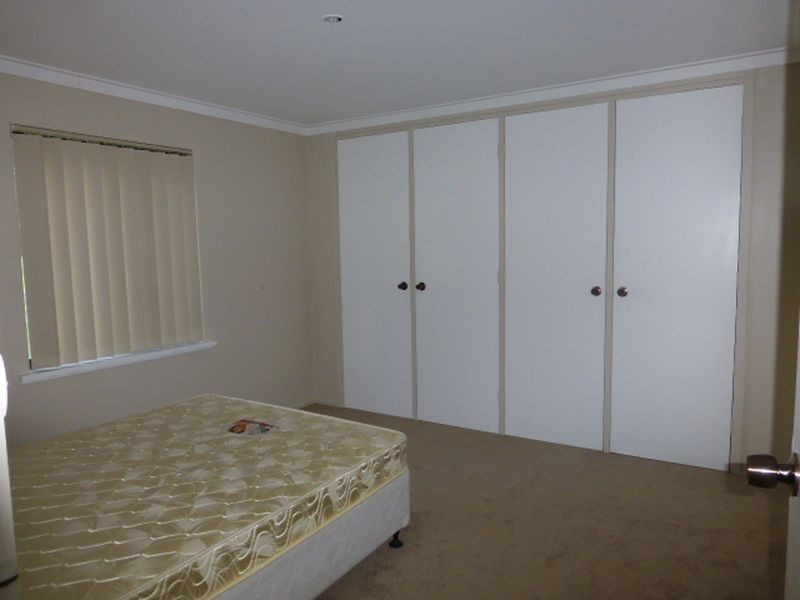 4 Hume Road, Thornlie WA 6108