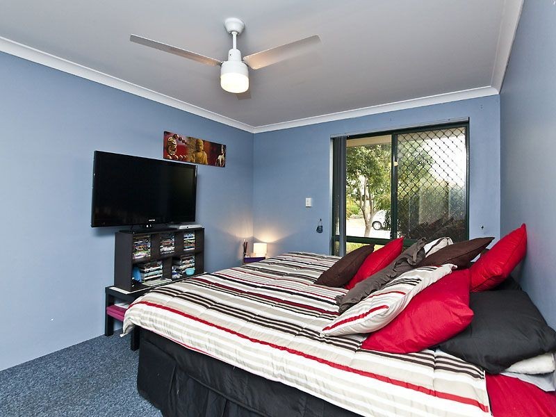 8 Blaxland Elbow, Seville Grove WA 6112