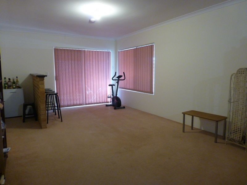 10 Coolie Street, Huntingdale WA 6110