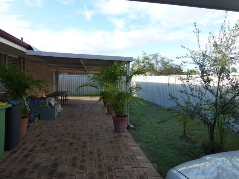 10 Coolie Street, Huntingdale WA 6110