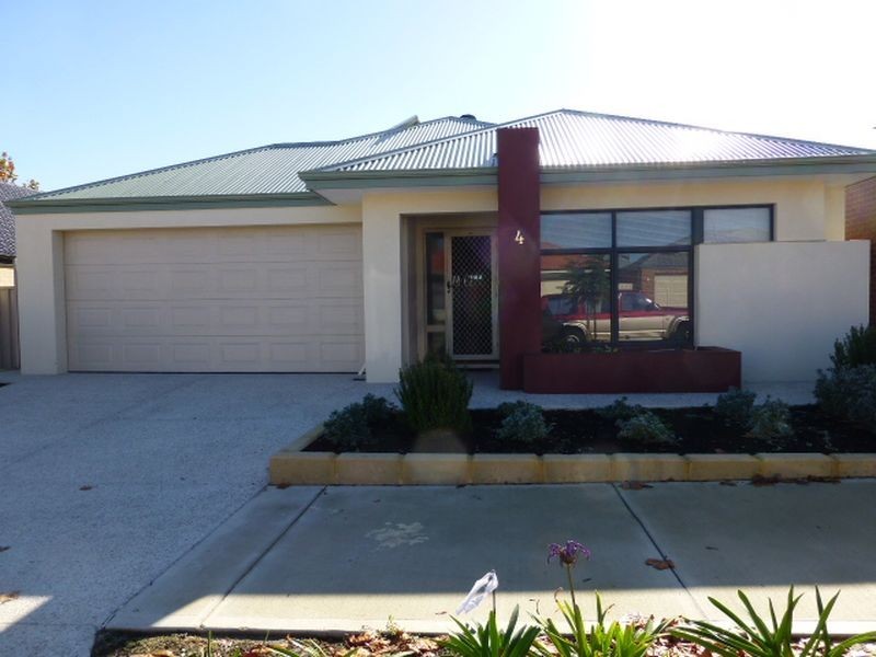 4 Northwood Loop, Thornlie WA 6108