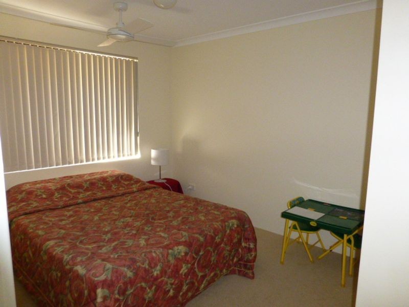 4 Northwood Loop, Thornlie WA 6108