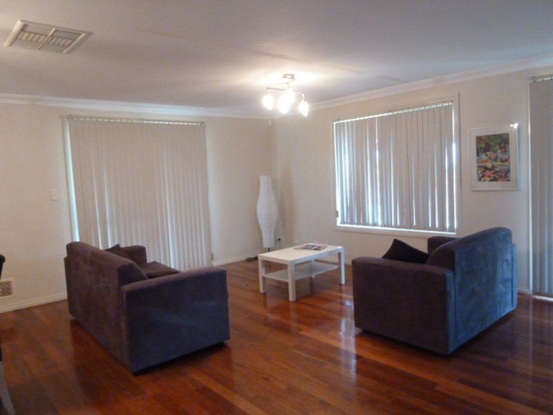 25 Lowannaa Road, Martin WA 6110