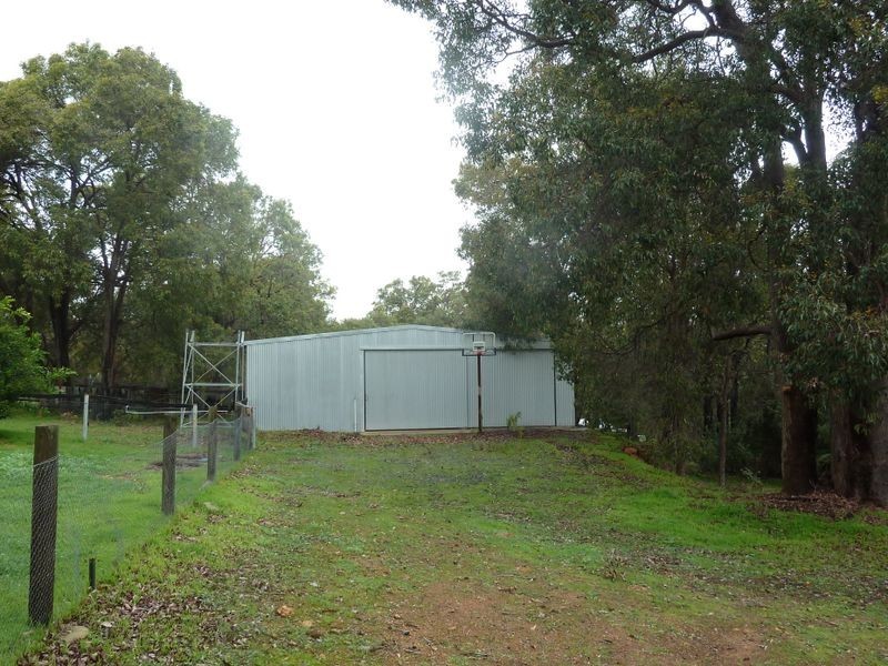 38 Wallangarra Drive, Bedfordale WA 6112