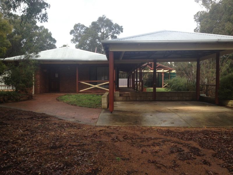 38 Wallangarra Drive, Bedfordale WA 6112