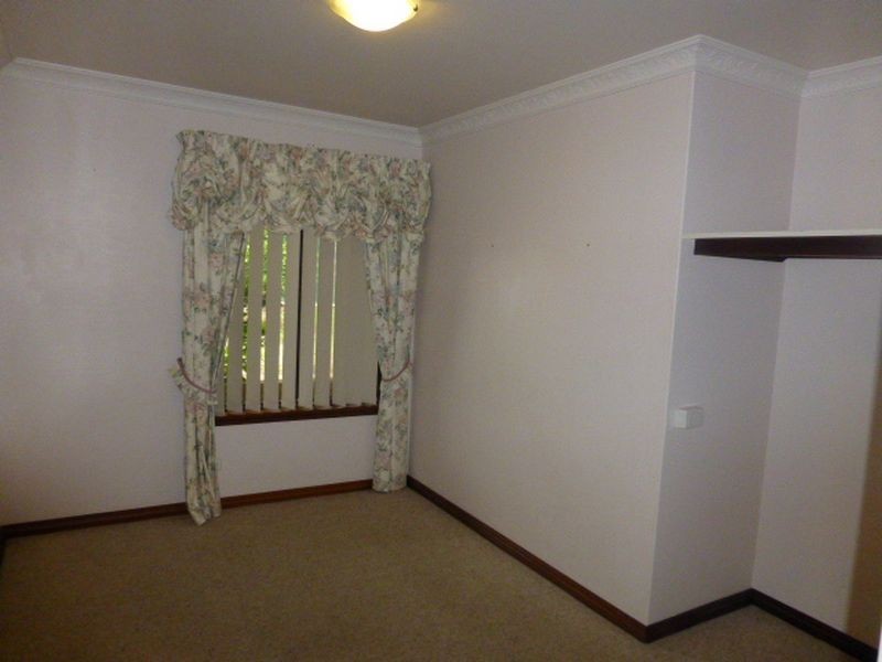 38 Wallangarra Drive, Bedfordale WA 6112