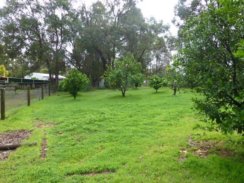 38 Wallangarra Drive, Bedfordale WA 6112