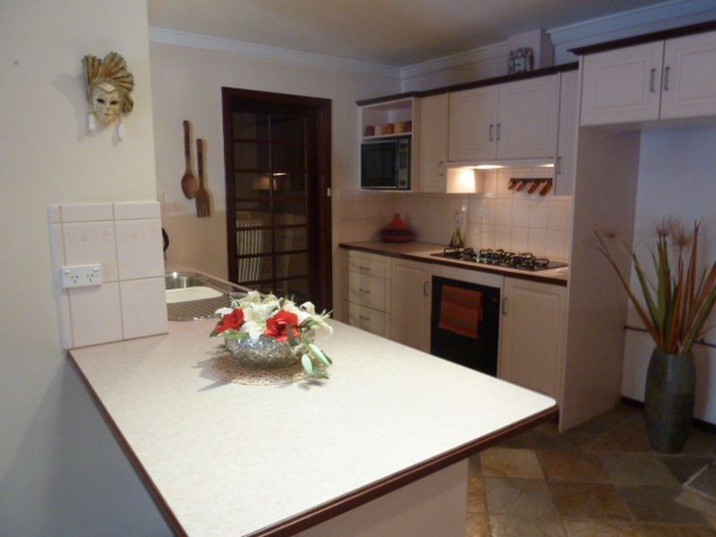 21 Sutherland Drive, Thornlie WA 6108