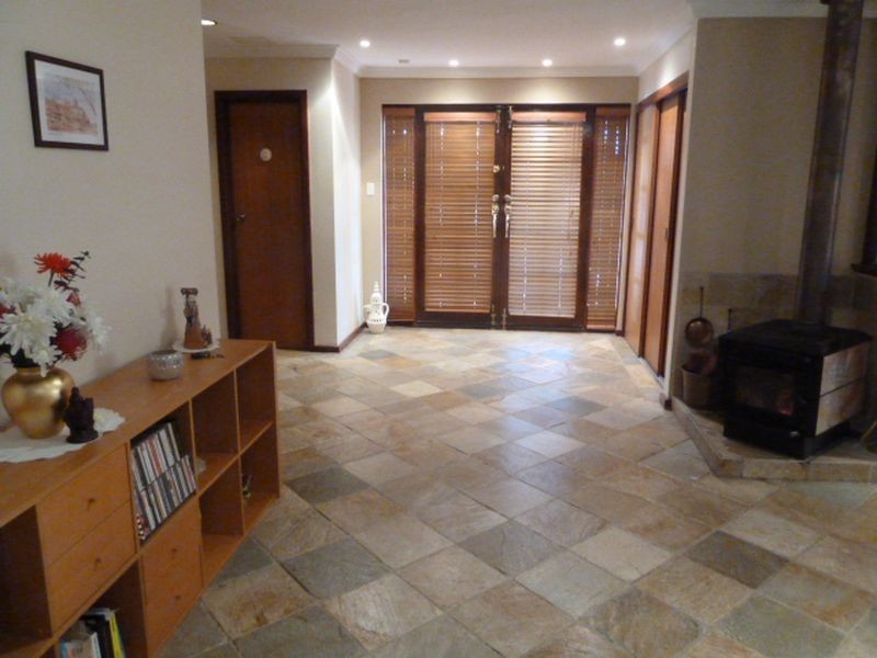 21 Sutherland Drive, Thornlie WA 6108