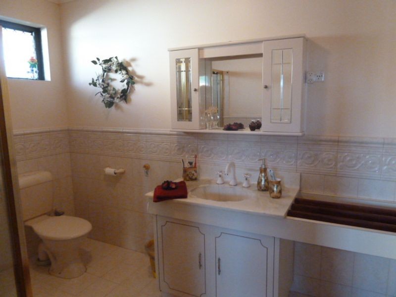 21 Sutherland Drive, Thornlie WA 6108